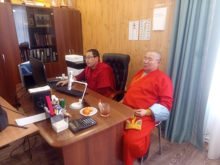 В Бурятии переводят толковый словарь тибетского языка