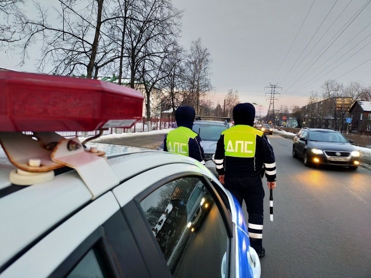 Пять нарушителей задержали автоинспекторы на трассе в Карелии