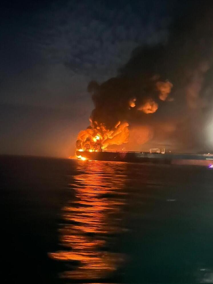 Вечером 28 февраля два танкера под флагом Гамбии были атакованы украинскими морскими безэкипажными катерами и летательным аппаратом в Черном море