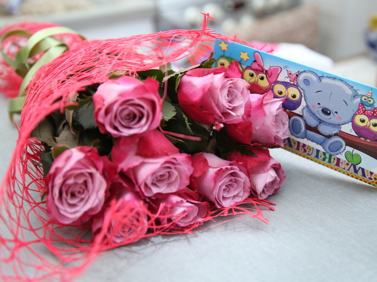 Даже из лучших побуждений: названы самые неудачные новогодние подарки для близких