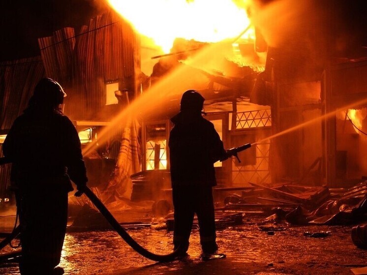 За сутки в Подмосковье ликвидировали 27 возгораний, эвакуировав 70 человек