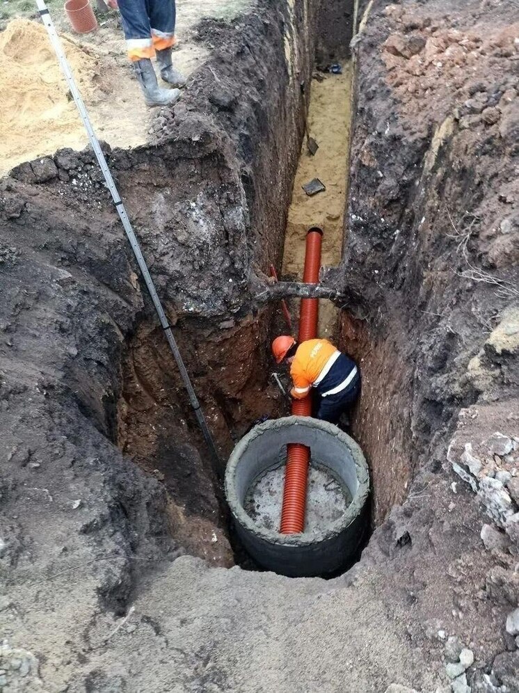 Ленобласть продолжает прокладку коллекторной сети в Карло-Марксово