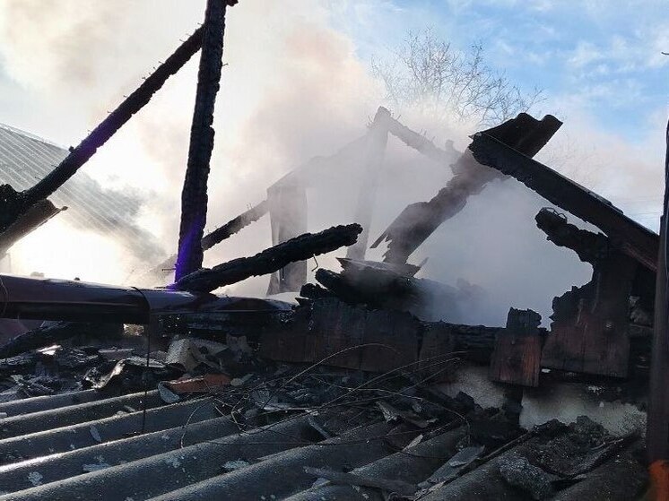 В Бахчисарайском районе потушили возгорание хозпостройки