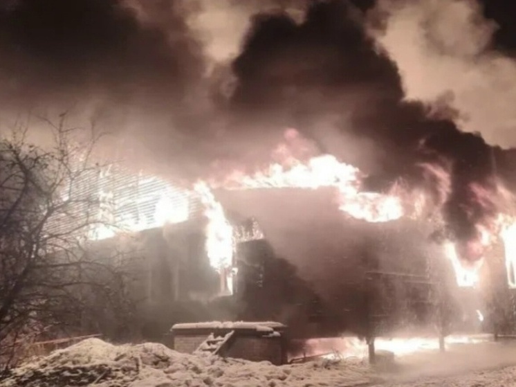 В частном доме на 4 семьи в Лесколовском поселении сгорели 3 квартиры