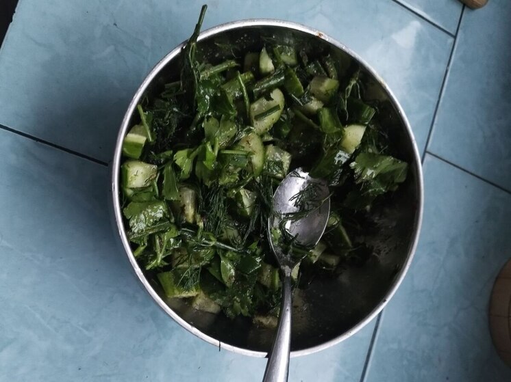 Новгородцам рассказали, что овощи и фрукты избавят от запора