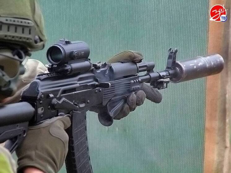 В Запорожской области два росгвардейца получили ведомственные знаки отличия полицейского спецназа