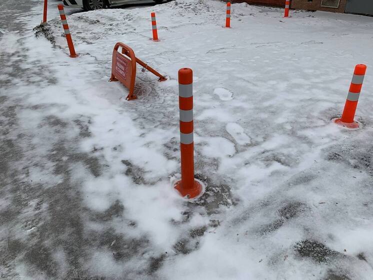 В Пензе демонтировали незаконные парковочные ограждения на улице Тернопольской