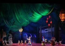 В Большом театре прошла первая балетная премьера сезона: впервые за 100 лет на Исторической сцене показали один из самых знаменитых балетов Серебряного века - «Шехеразаду»