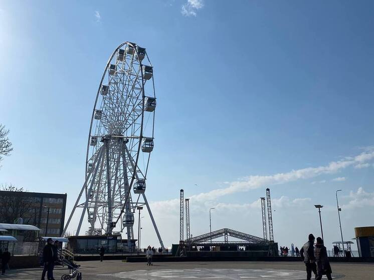 Перила моста в зеленоградском парке не выдержали и упали