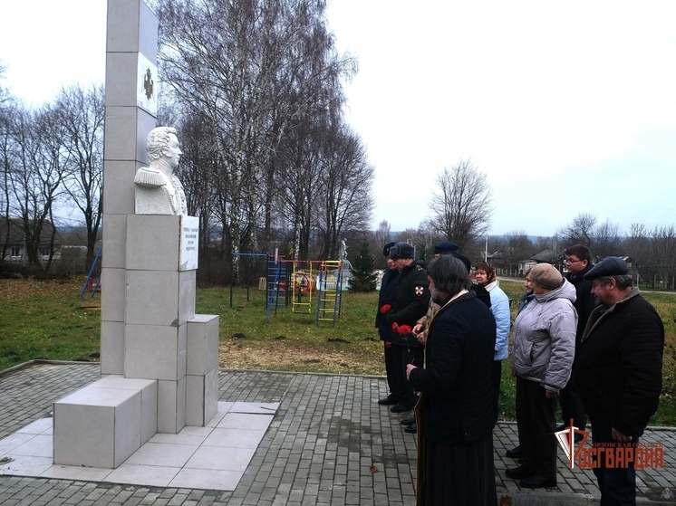 В Орловской области росгвардейцы почтили память генерала от инфантерии графа Евграфа Комаровского