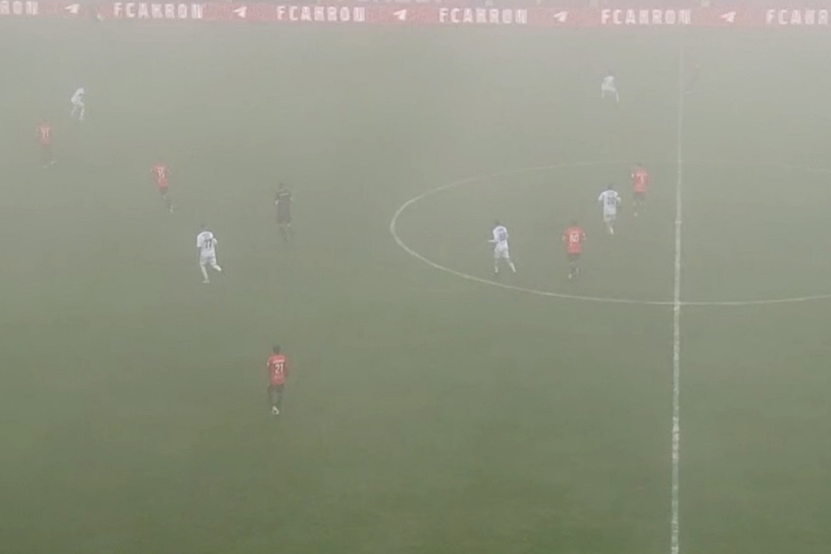 Телезрители не смогли увидеть матч 17-го тура РПЛ между "Ароном" и "Пари НН" из-за тумана