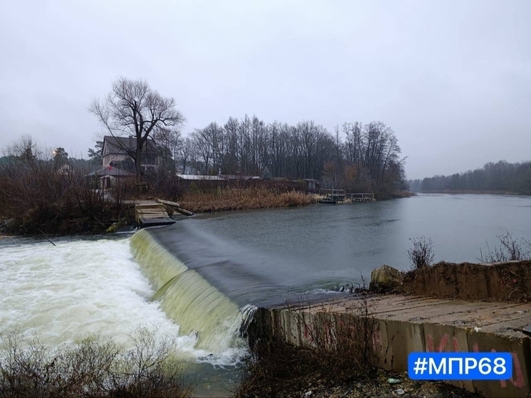 Исторический момент для Цны: начался демонтаж временной перемычки