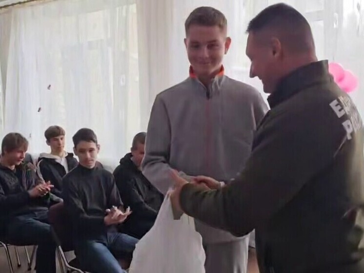 Юных футболистов Скадовска наградили за призовое место в «Уличной Лиге»