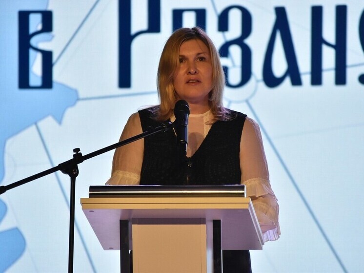 Наталья Суворова вручила рязанкам награды ко Дню матери