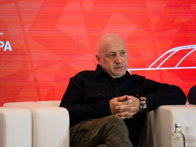 Захар Прилепин предложил создать аналог Нобелевской премии