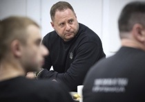 Ушедший в отставку глава Офиса президента Украины Андрей Ермак заявил, что под его руководством украинской делегации удалось существенно сократить первоначальный американский мирный план с 28 пунктов до 19