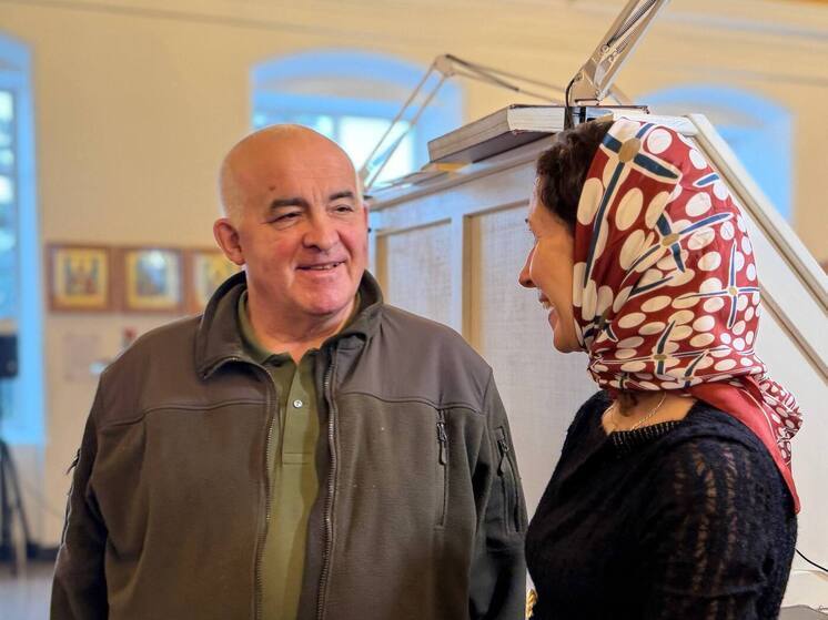 Губернатор Сергей Ситников поздравил прихожан Ильинской церкви с освящением восстановленных приделов