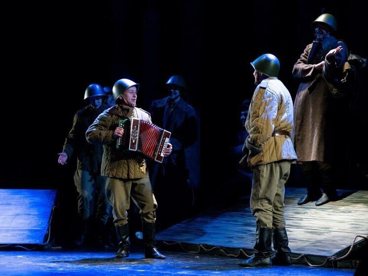 Череповецкий театр собрал аншлаг в Серпухове на военной драме «Ради жизни»