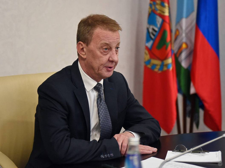 Мэр Барнаула Вячеслав Франк поздравил женщин с Днем матери