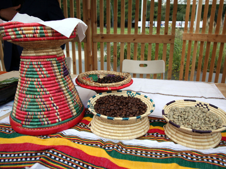 Эксперт рассказал, что большая часть кофе попадает в Россию из Бразилии и Вьетнама