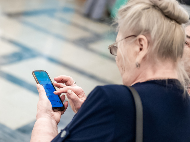Пожилых южноуральцев научили пользоваться цифровыми сервисами