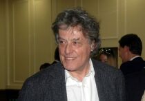 Драматург Том Стоппард, обладавший поразительным остроумием и эрудицией, скончался в возрасте 88 лет