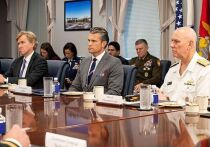 Шеф Пентагона Пит Хегсет отрицает, что отдавал приказы "убить всех" на предполагаемом "наркоторговом судне”