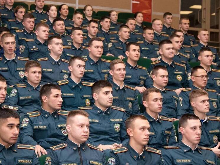 Курсанты-спасатели встретились с представителями херсонского управления МЧС