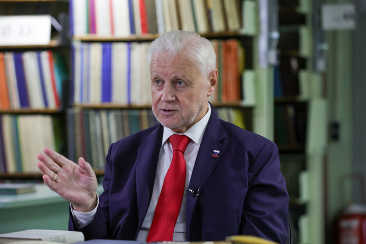 Миронов предложил заморозить цены на продукты перед Новым годом