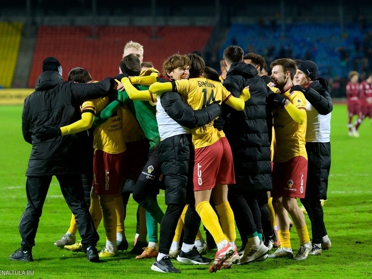 "Арсенал" закрывает год матчем с "Нефтехимиком" и женщиной-судьей