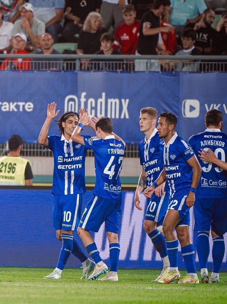 «Динамо» Махачкала сыграет с аутсайдером Премьер-лиги