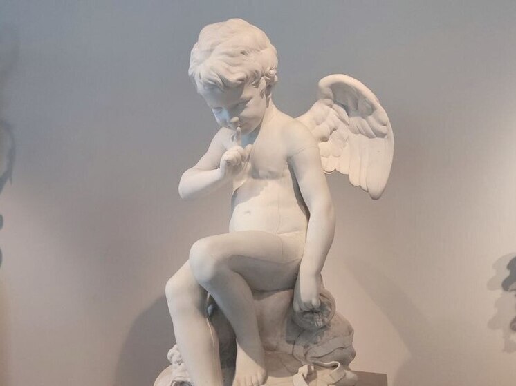 Новгородок поздравили с Днём Матери