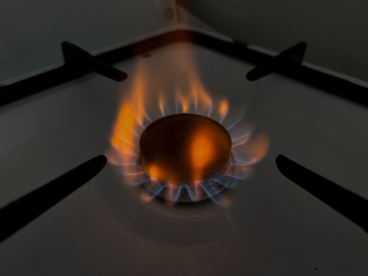 Прокуратура вернула газ калининградцам в доме на Дзержинского