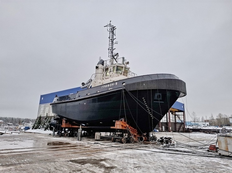 На судостроительном заводе «Пелла» спустили на воду мощный буксир