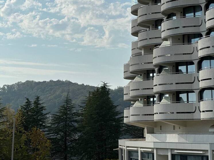 Экономить на отпуске особенно сложно, когда речь идет о транспорте и выборе отеля