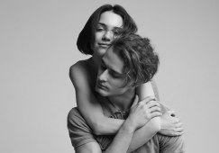 «Моя душа»: Евгения Медведева поздравила жениха с 25-летием, опубликовав редкое совместное фото