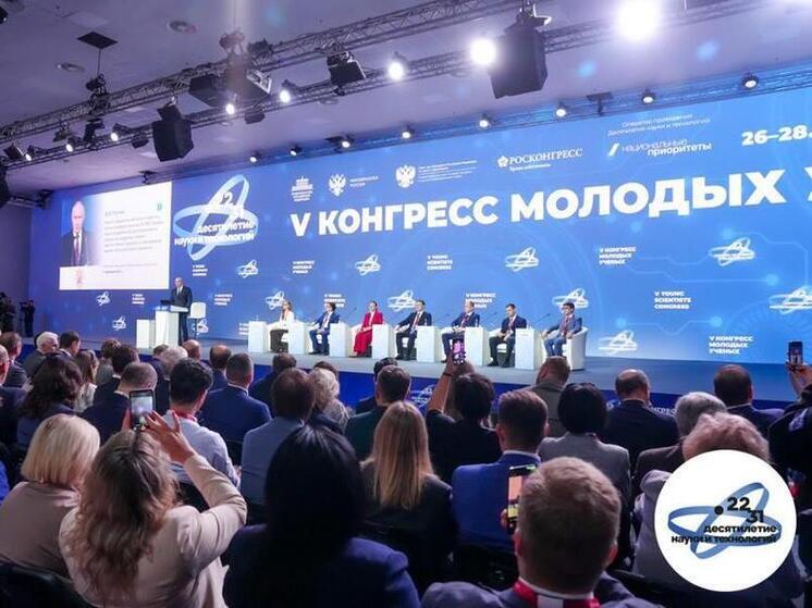 Проекты поддержки научной и образовательной сферы показали на Конгрессе молодых ученых
ФосАгро на V Конгрессе молодых ученых представила свой стенд. Он охватывал научные, образовательные аспекты и инновационные проекты. В частности, ориентированных  на молодежь. 