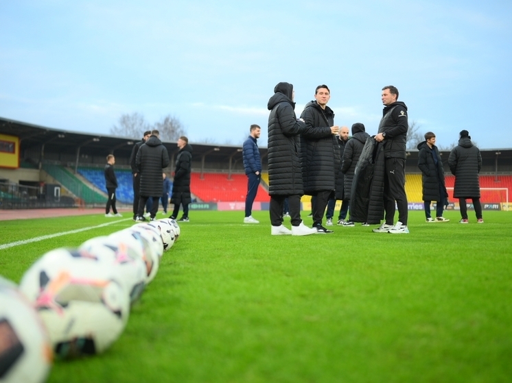 Мирзов и Калмыков играют с первых минут за "Арсенал" с "Нефтехимиком"