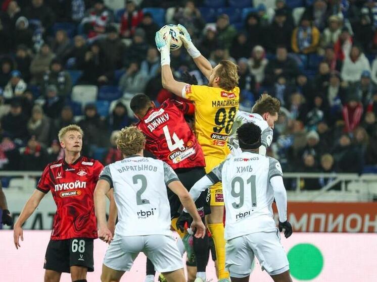 Заслуженный тренер России, футболист сборной СССР, мастер спорта СССР и ветеран московского ЦСКА Александр Фёдорович Тарханов в эксклюзивном интервью «МК-Спорт» высказался о поражении столичного «Спартака» в матче с калининградской «Балтикой», а также о других играх 17-го тура Российской премьер-лиги (РПЛ), прошедших 29 ноября.