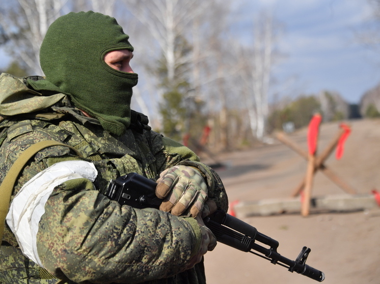 Российские военные эвакуировали из Красноармейска 300 мирных жителей