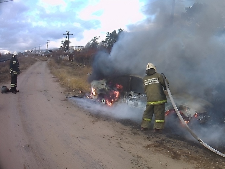 В Кантемировском районе Воронежской области сгорел ВАЗ-2105