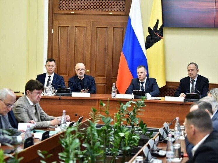 Губернатор Михаил Евраев и депутаты «Единой России» обсудили бюджет области