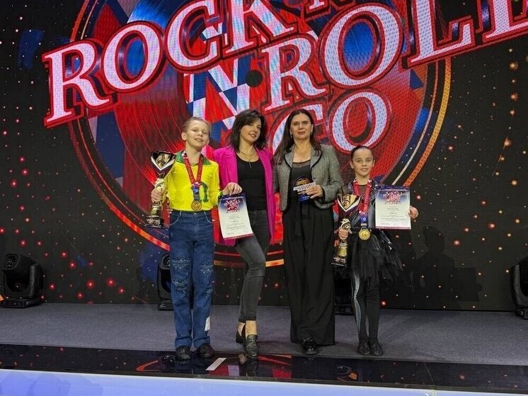 Юные акробаты из Курска взяли золото на финале по рок-н-роллу