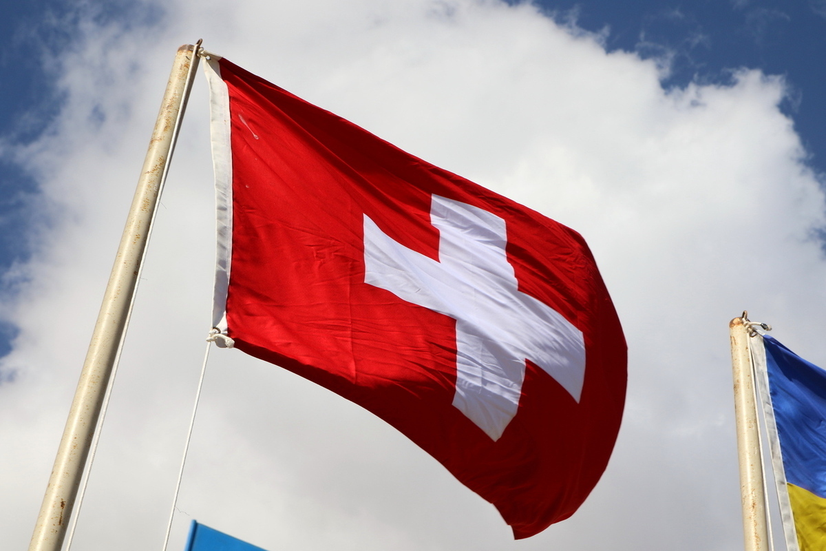 Стало известно, как проголосовали жители Швейцарии по поводу повышения налога для богатых