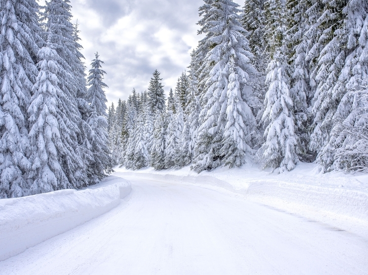 Красноярск встретит первый день декабря сильными морозами и гололедицей