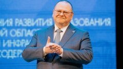 Пензенский губернатор поздравил пензячек с Днем матери