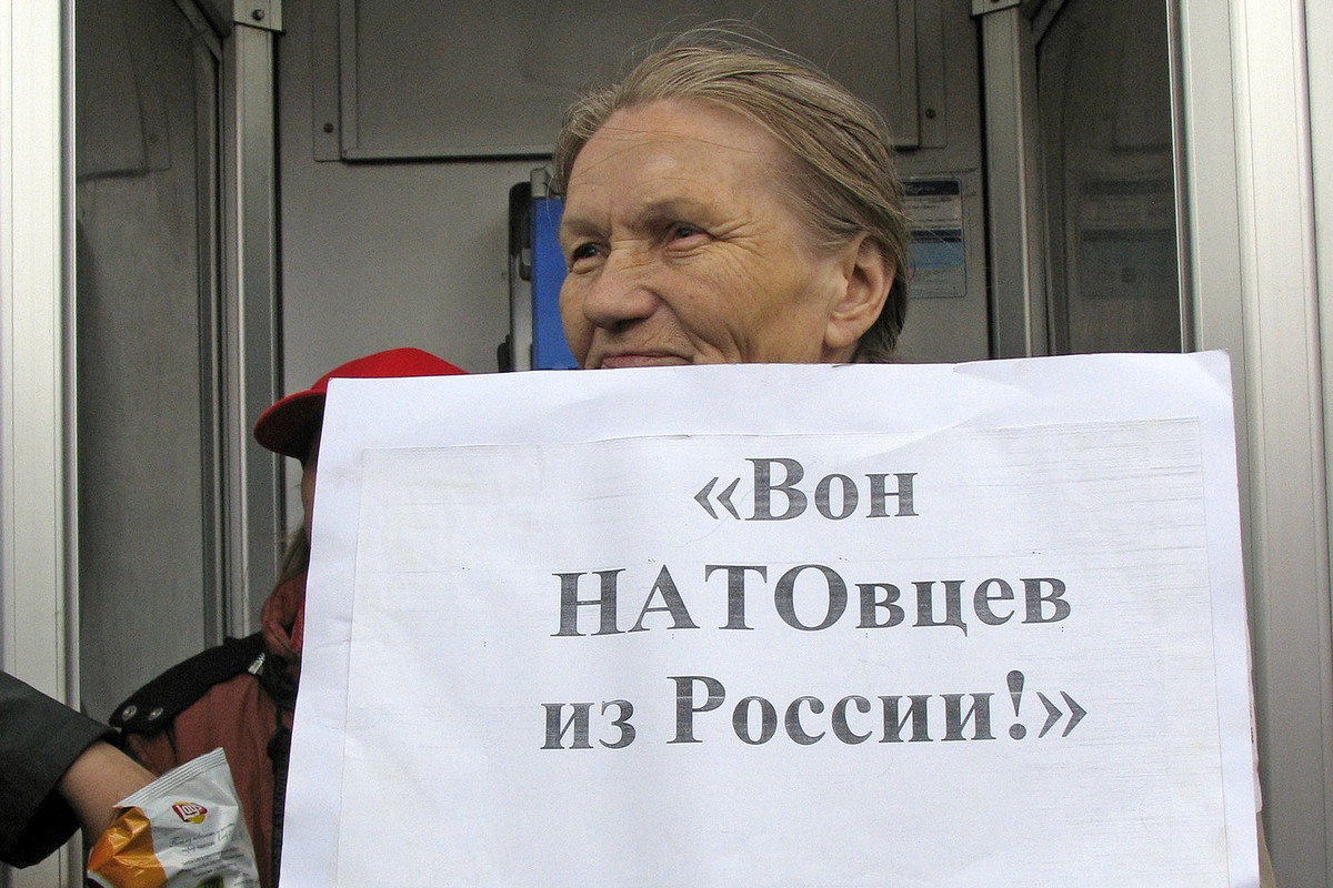 Натовский адмирал предложил рассмотреть &quot;упреждающий удар&quot; по РФ