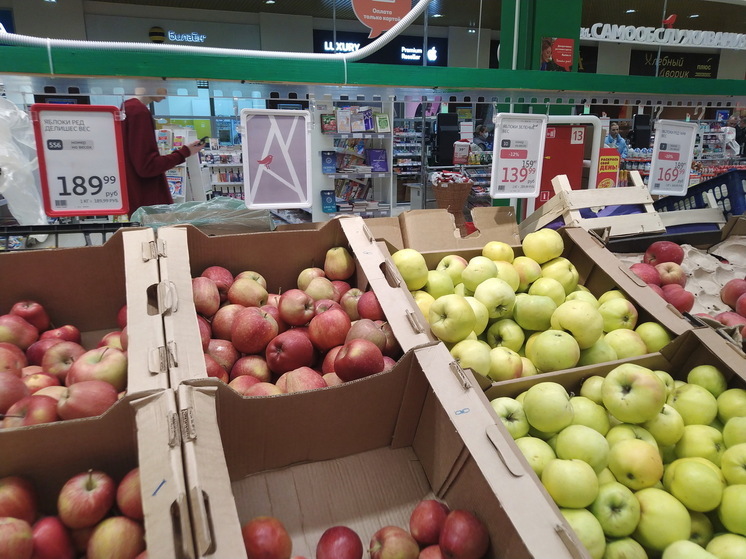 В Саратове стремительно растут в цене яблоки