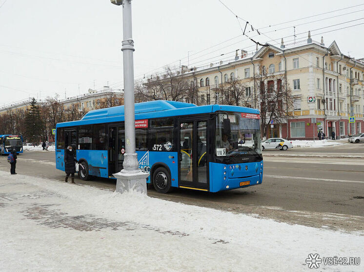  В Кемерове разгорелся скандал в социальных сетях: подписчики сообщают о высадке ребенка из автобуса в холодную погоду