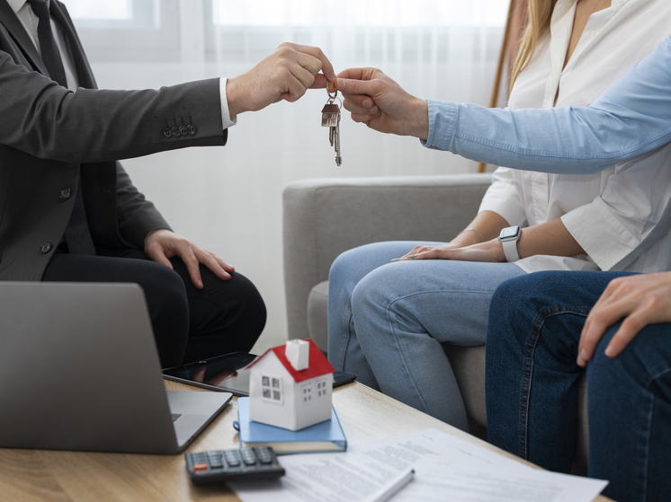 Красноярцы могут приобрести лишь комнату в Москве при продаже своей квартиры